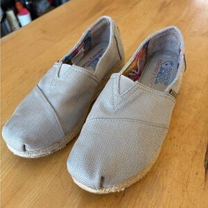 BOBS from Skechers memory foam Slip-On espadrille/wedges Tan women’s  size W7.5